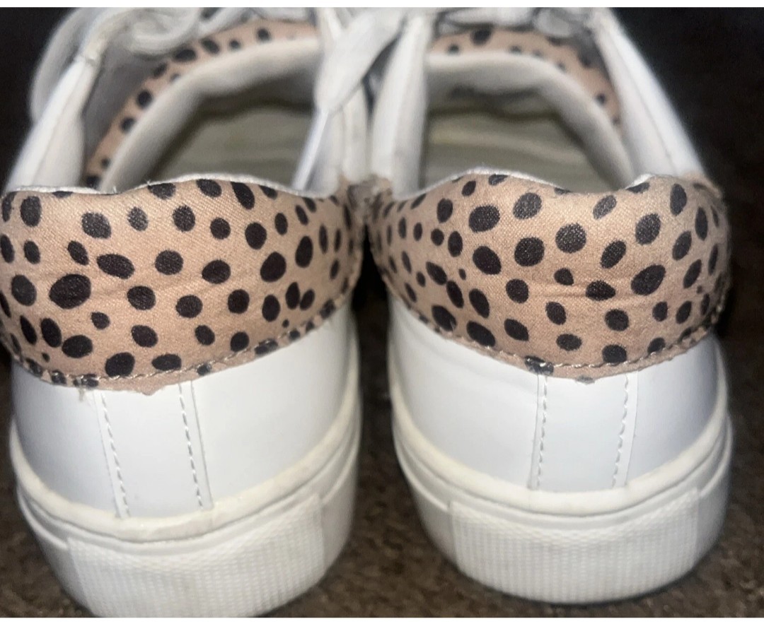 Universal Thread White Sneakers Leopard Skin Acce… - image 3