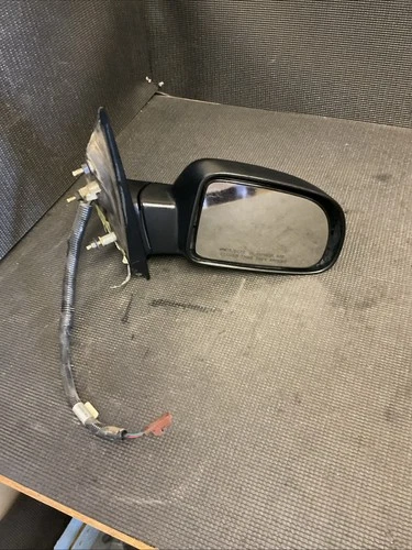 2004 Ford Free star Right Passenger Side Mirror 