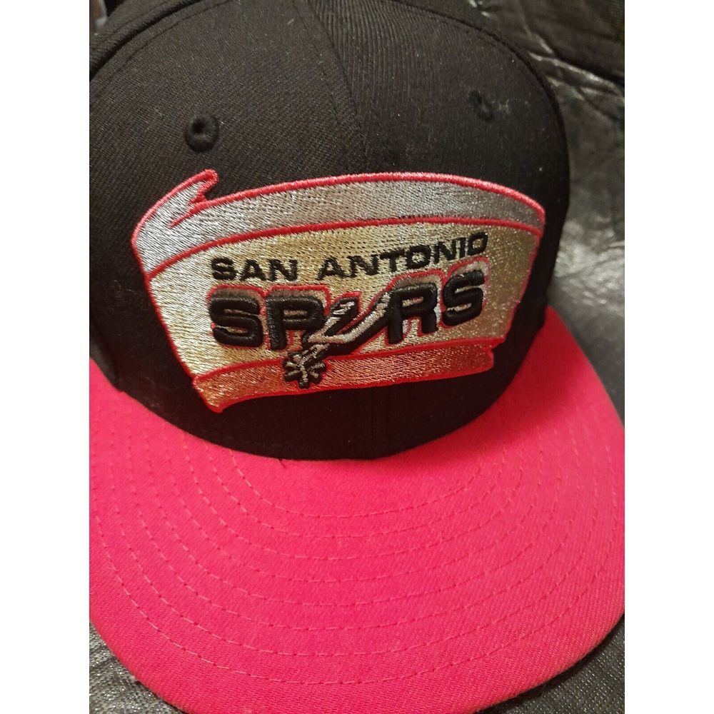 San Antonio Spurs NBA Snapback Hat Black Red Basketball Fan Gear