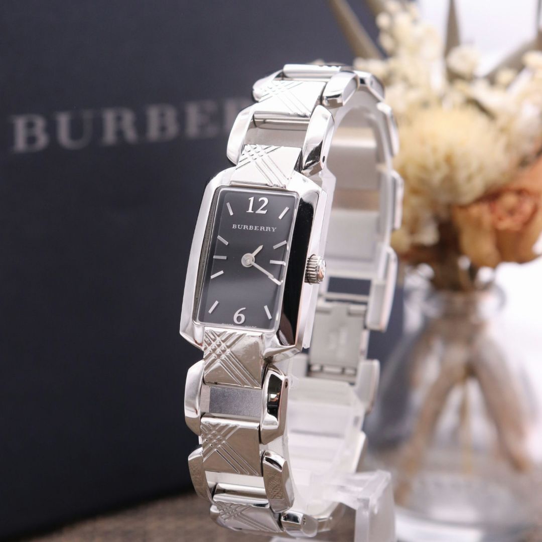 Burberry Bu4210 Analog Quartz Women Comes With Accessories Burberry Bu4210 Analog Quartz Women Comes With Accessories