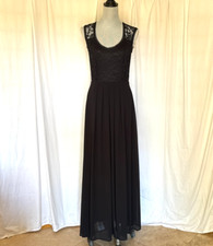 Pakula Comfy Elegant Black and laced top maxi Dress Sleeveless round neck Size M