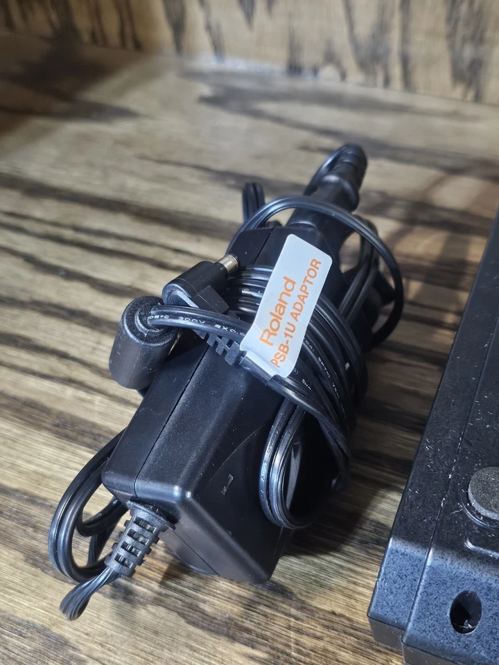 Roland R-44 4 Channel Portable Audio Recorder field recorder - Image 4 of 4