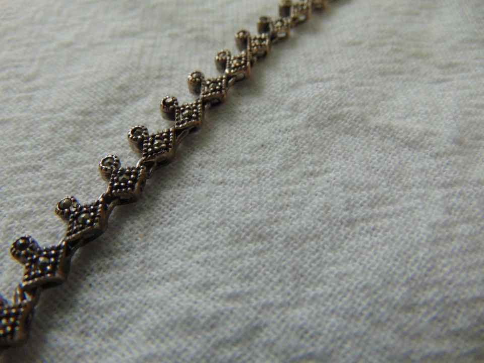 antiguo collar babero marcaitas granates plata de ley Foto 3 de 4