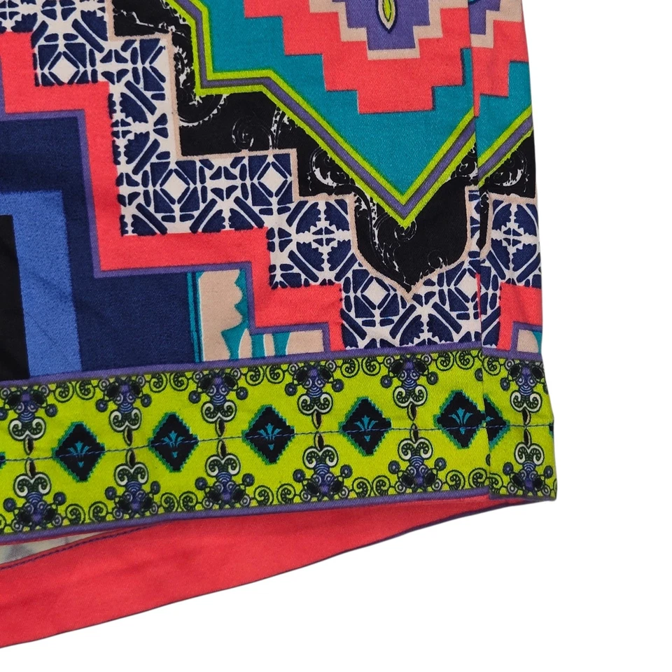 Pantalones Cortos Flying Tomato Mujer Boho Festival Colorido Estampado Geo Cintura Alta Pequeños Foto 3 de 4