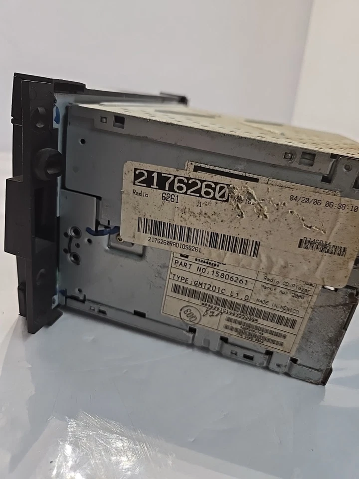 Chevy Uplander Saturn 2005-2007 estéreo para automóvil radio AM FM reproductor de CD 6 discos MP3 Foto 3 de 4