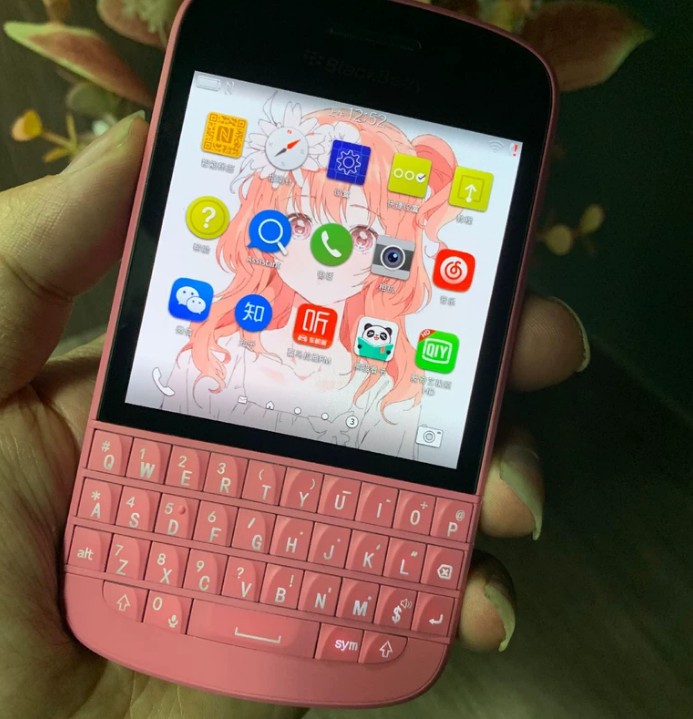 BlackBerry Q10 Keyboard Unlocked Smartphone 16GB+2GB 8MP LTE
