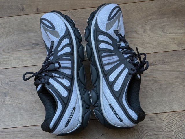 brooks women's glycerin 15 running shoes