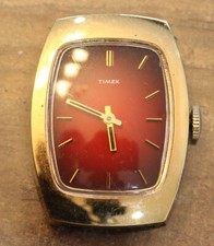 montre mécanique ancienne TIMEX -  F13-20