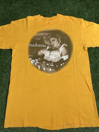 MADONNA Like A Virgin Tour T Shirt Sz L Single 1980s vintage concert t-shirt, vintage, single stitch, B+ condition