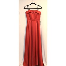Xscape Red Strapless Floor Length Ball Gown Regular Size 4 MPN 3194X