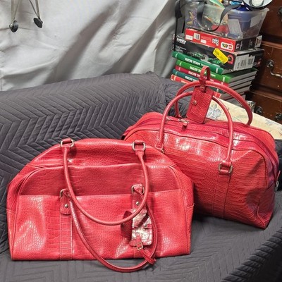 2 Bath & Body Works Red Croc Embossed Large Weekender Duffle Zip Lined Pockets