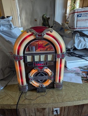 Crosley CR-11 Jukebox Radio Retro Vintage Style AM/FM Cassette Player Lighted