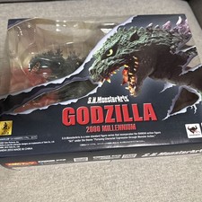 Bandai S.H.MonsterArts Godzilla 2000 Millennium Kaiju Figure Opened Heavy Dust