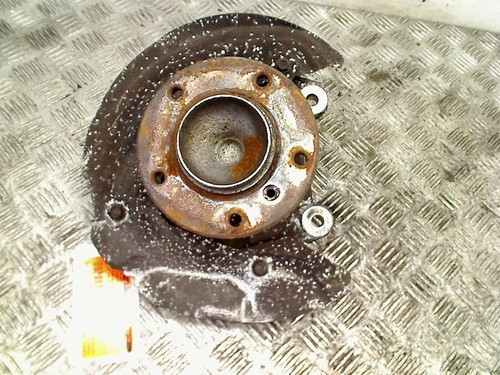 ACHSSCHENKEL LINKS VORNE STUB AXLE LEFT FRONT BMW 1 serie (E81) 2005