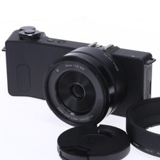 SIGMA dp2 Quattro Digital Camera 39MP Compact Foveon APS-C from Japan D0715