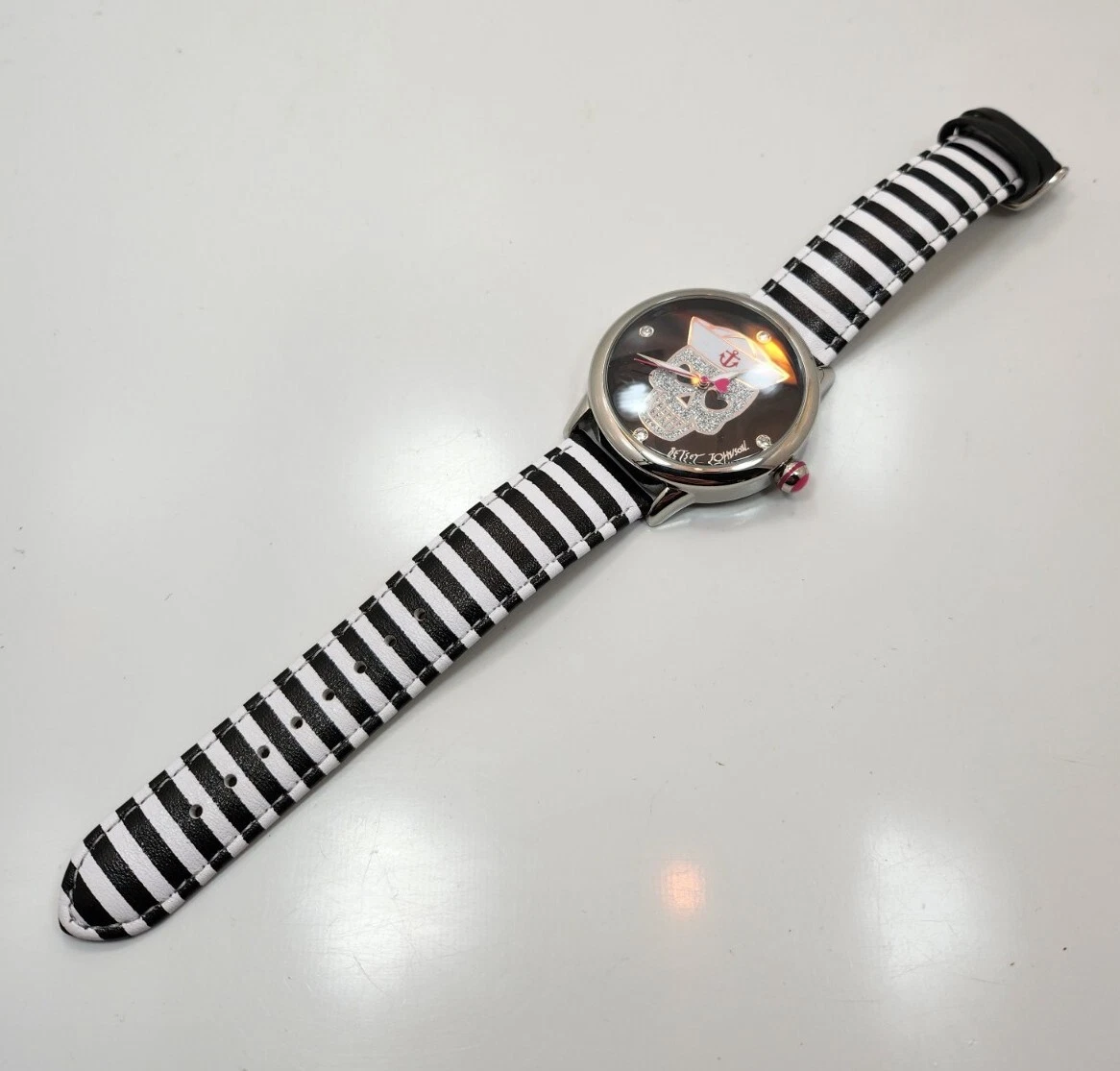 Betsey johnson hotsell skull watch