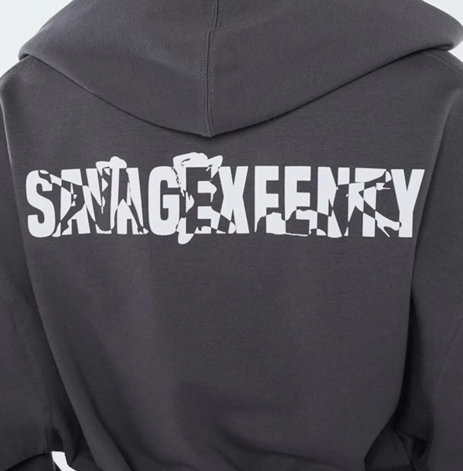 Bata corta gráfica Savage X Fenty para mujer Showgirl talla S/XS Foto 2 de 4