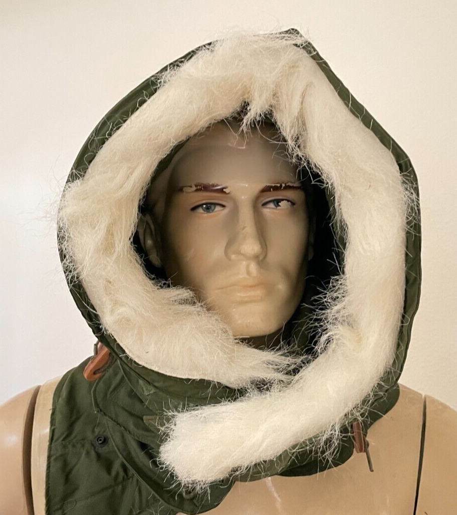 アメリカ軍 M-65 PARKA EXTREME COLD WEATHER NEW M-1965 Extreme Cold Weather Fishtail Parka w/ Liner & Hood