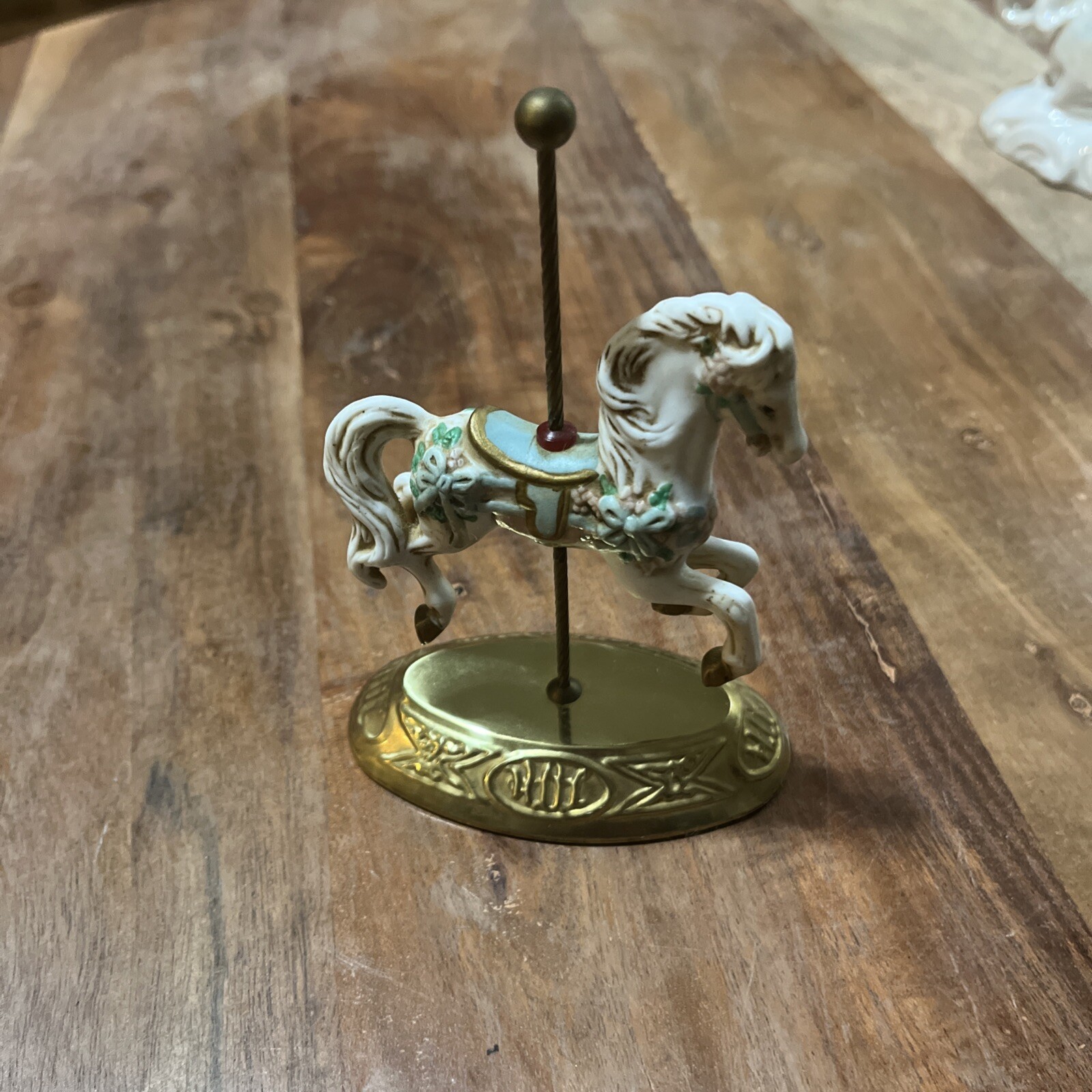 HOUSE OF LLOYDS 1990 PORCELAIN CAROUSEL HORSE METAL BASE