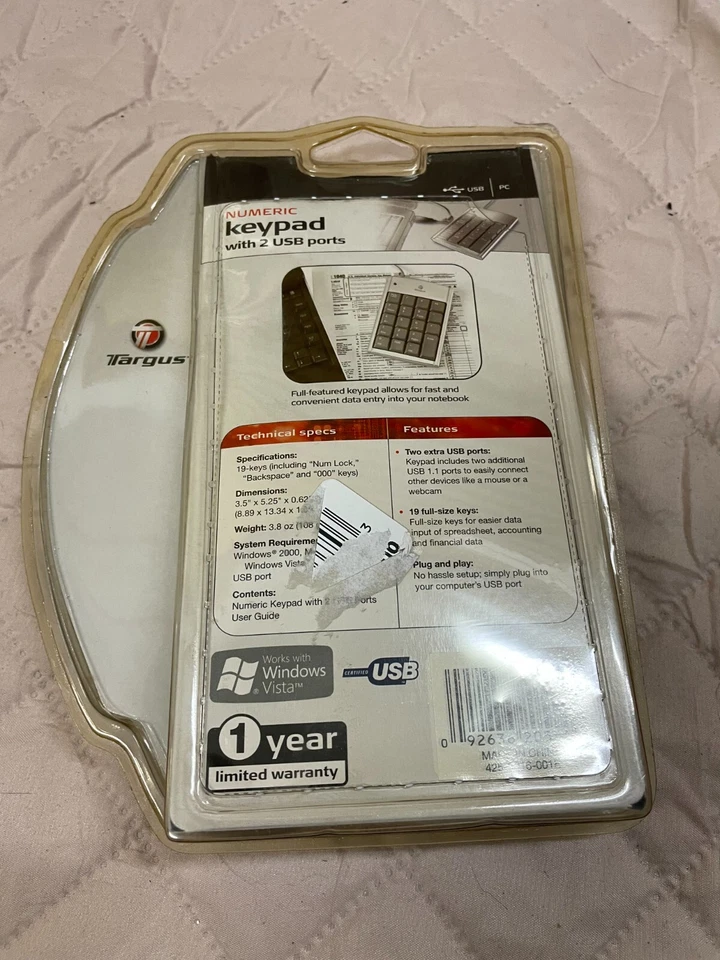 NEW in Box Targus Numberic Keypad 2 USB Ports Full Size Keys - Image 2 of 2