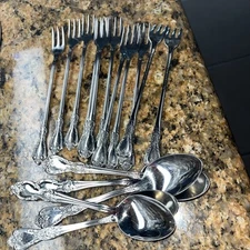 Oneida Kennett Square Distinction Deluxe HH Stainless 11 Cocktail Fork 5 Spoons