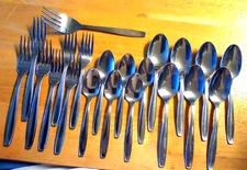 Oneidacraft VALLARTA Stainless Flatware (21) Piece Lot Retired