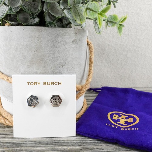 Aretes Tory Burch con logotipo hexagonal de plata OS - Imagen 12 de 12