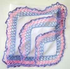 VINTAGE HANKY 1950s CROCHET EDGING ON WHITE LINEN PINK BLUE LOVELY