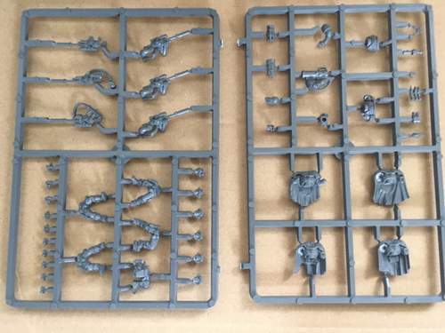Games Workshop Warhammer 40K: Space Marines Scouts with Sniper Rifles - Picture 2 of 3