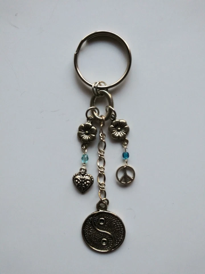 Nuevo Llavero Hecho a Mano Cartera Dije Cuentas Cuelga Plata Flores Boho Ligero Foto 3 de 4