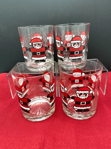 Set Of 4 Vintage Luminarc Christmas Santa Glass Mugs Cups Made in France
