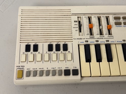 Casio PT30 Mini Electronic Keyboard Vintage Synthesizer getestet - Bild 2 von 16