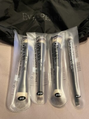 NEW Set of 4 Eve Pearl Brushes with Black Holder Bag
