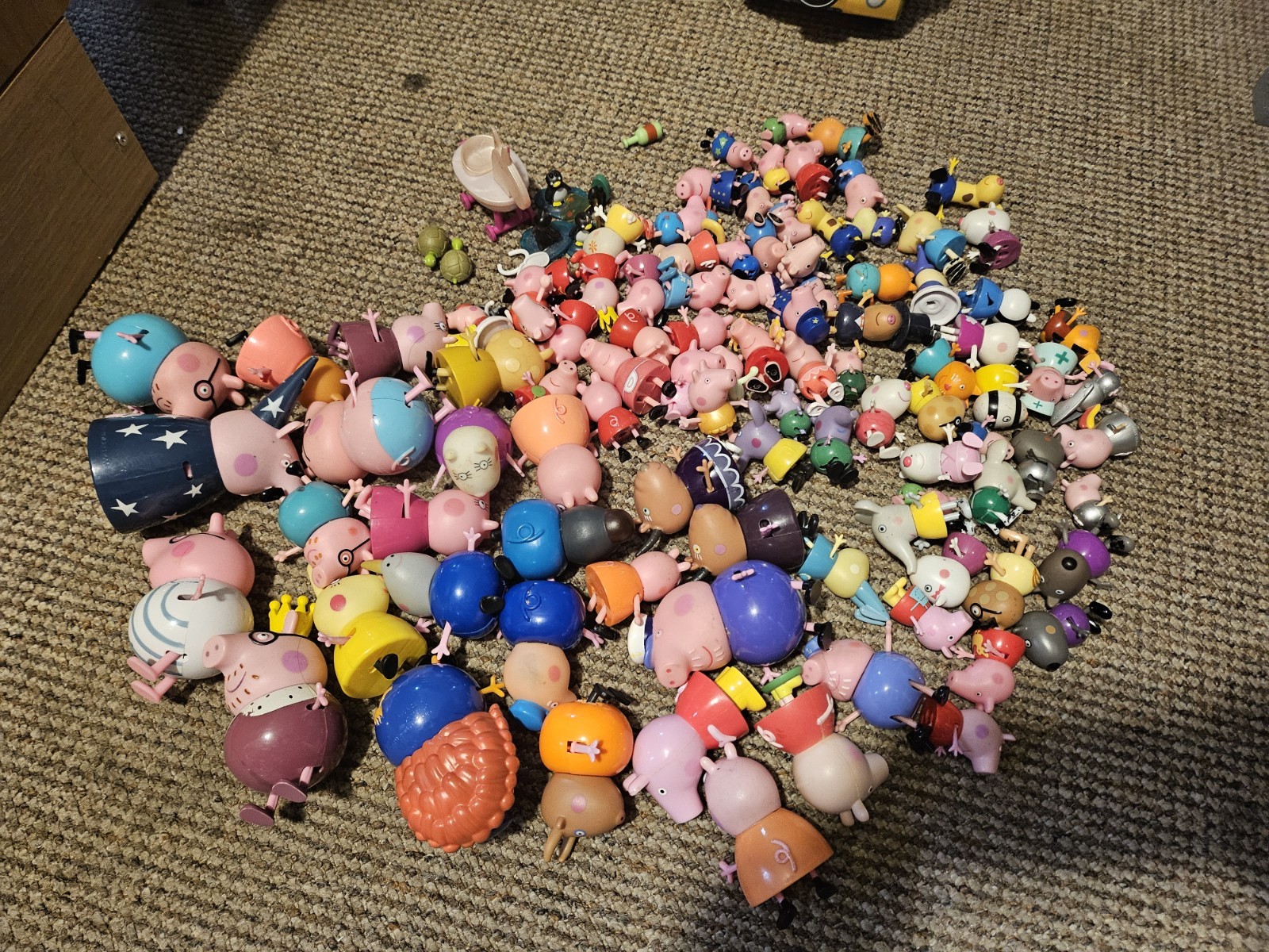 Large Bundle of Peppa Pig Playset Toys Vehicles Figures Furniture Accessories