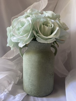 Fantastic Summer Time Roses Flower Seafoam Green 11'' Arrangement Centerpiece