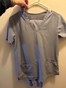 figs scrubs periwinkle xs top, small/tall high waisted joggers