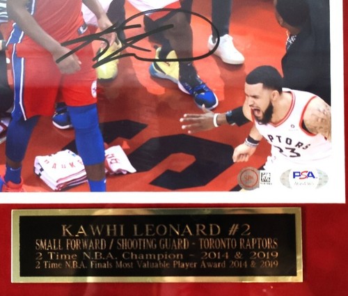Kawhi Leonard Toronto Raptors Autographed 8x10 Photo Framed w/ nameplate PSA COA - Picture 2 of 3