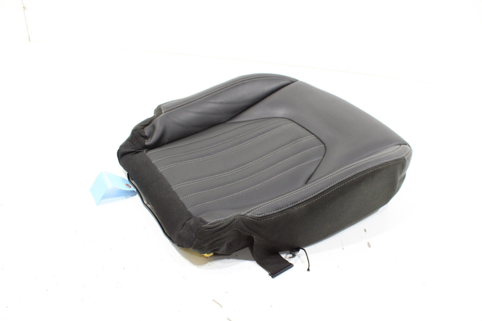 2017 - 2020 MASERATI LEVANTE FRONT LEFT DRIVER SEAT LOWER CUSHION BOTTOM OEM
