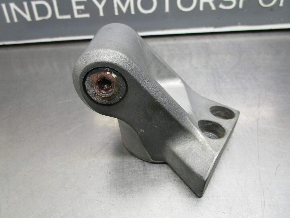1990 Kawasaki Ninja ZX6 ZX600D Right Handle Bar Holder 46012