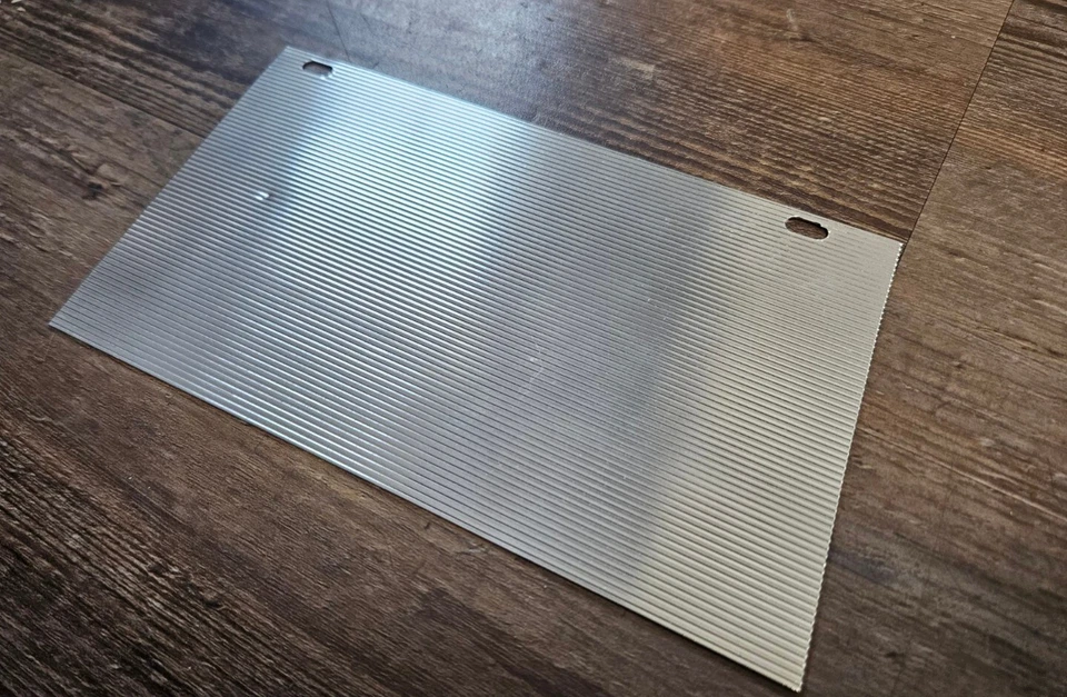 AMC Ambassador 1962 panel de moldura trasero derecho moldura nuevo OEM Foto 4 de 4