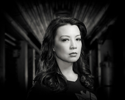SEXY MING-NA WEN 8x10 PHOTO *