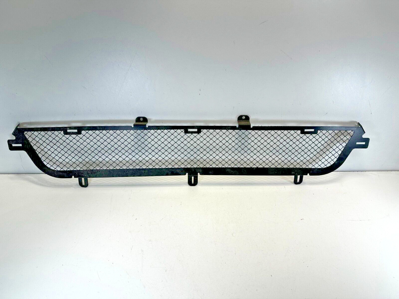 MINT! 2004-2011 ASTON MARTIN DB9 GRILLE LOWER MESH OEM