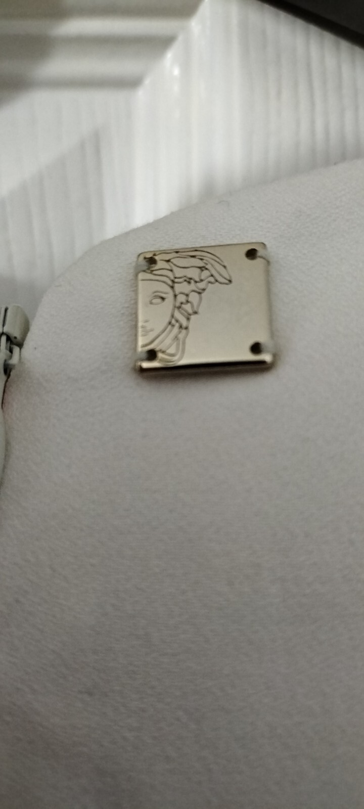 Picture 4 of 8