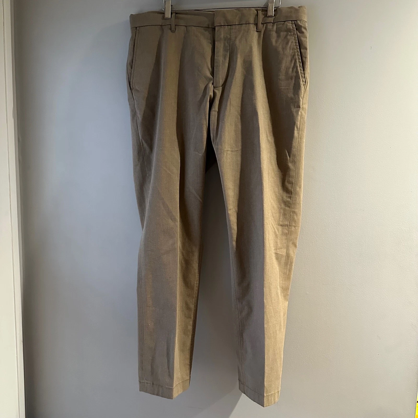 Nordstrom Chino Pants Mens 34x30 Tan Good Athletic Fit CoolMax Stretch Khaki