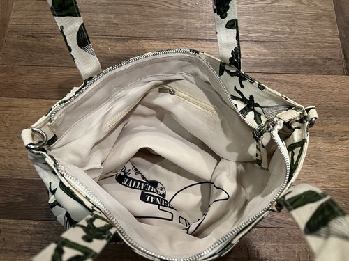 U.S. Army Toy Soldiers All Over Prints Large Unisex Canvas Tote Bag - Picture 3 of 5
