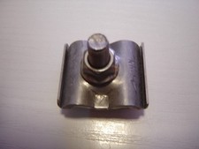 DEHN Blitzschutz Klemme Rd 8-10mm 32x37  Neu