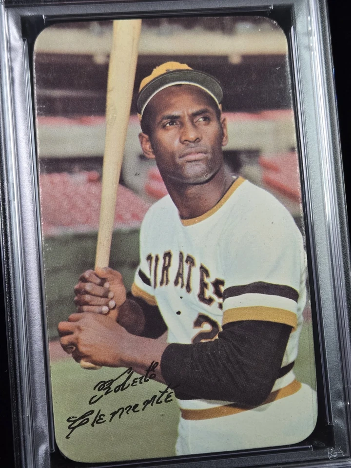 1971 Topps Super #37 Roberto Clemente Pirates PSA 7 Graded Baseball Card Pirates - Image 2 of 4