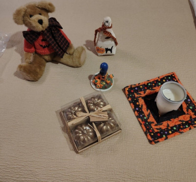 Halloween Boyd's Bear & Decor-Lot of 5- Candles, Ghost, Brown Bag Cookie Stamp