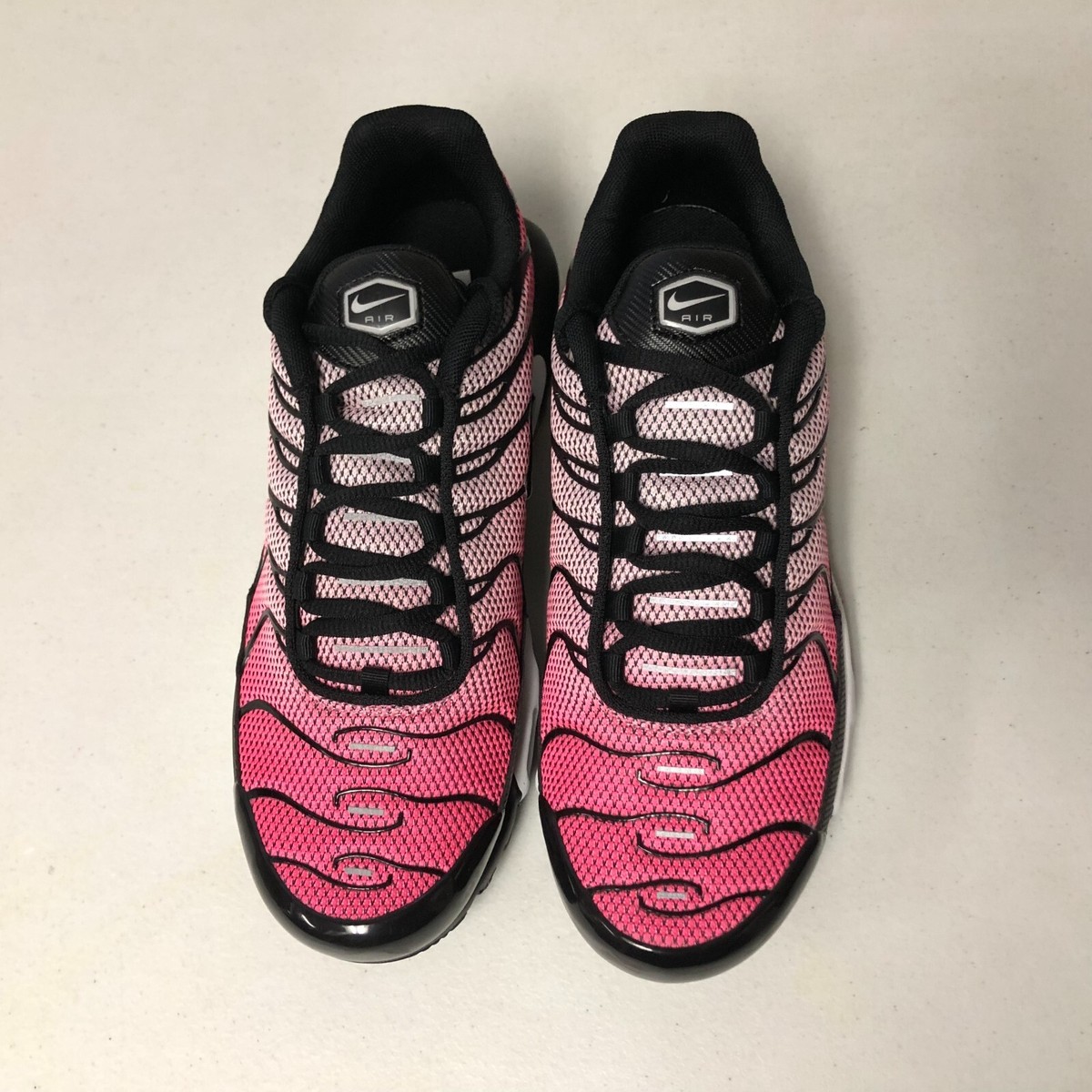 NIKE AIRMAX PLUS 26.0 ピンク/ブラック Nike Air Max Plus “Black/Pink” [Release Date/Price/Where To