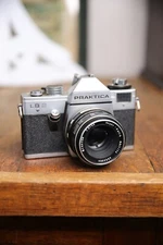Vintage Praktica LB2 SLR 35mm Camera Meyer-Optik Gorlitz ORESTON 50mm f 1.8 lens